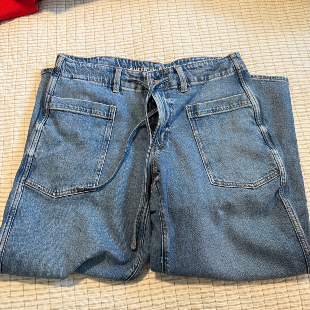 American Eagle Barrel Jeans
